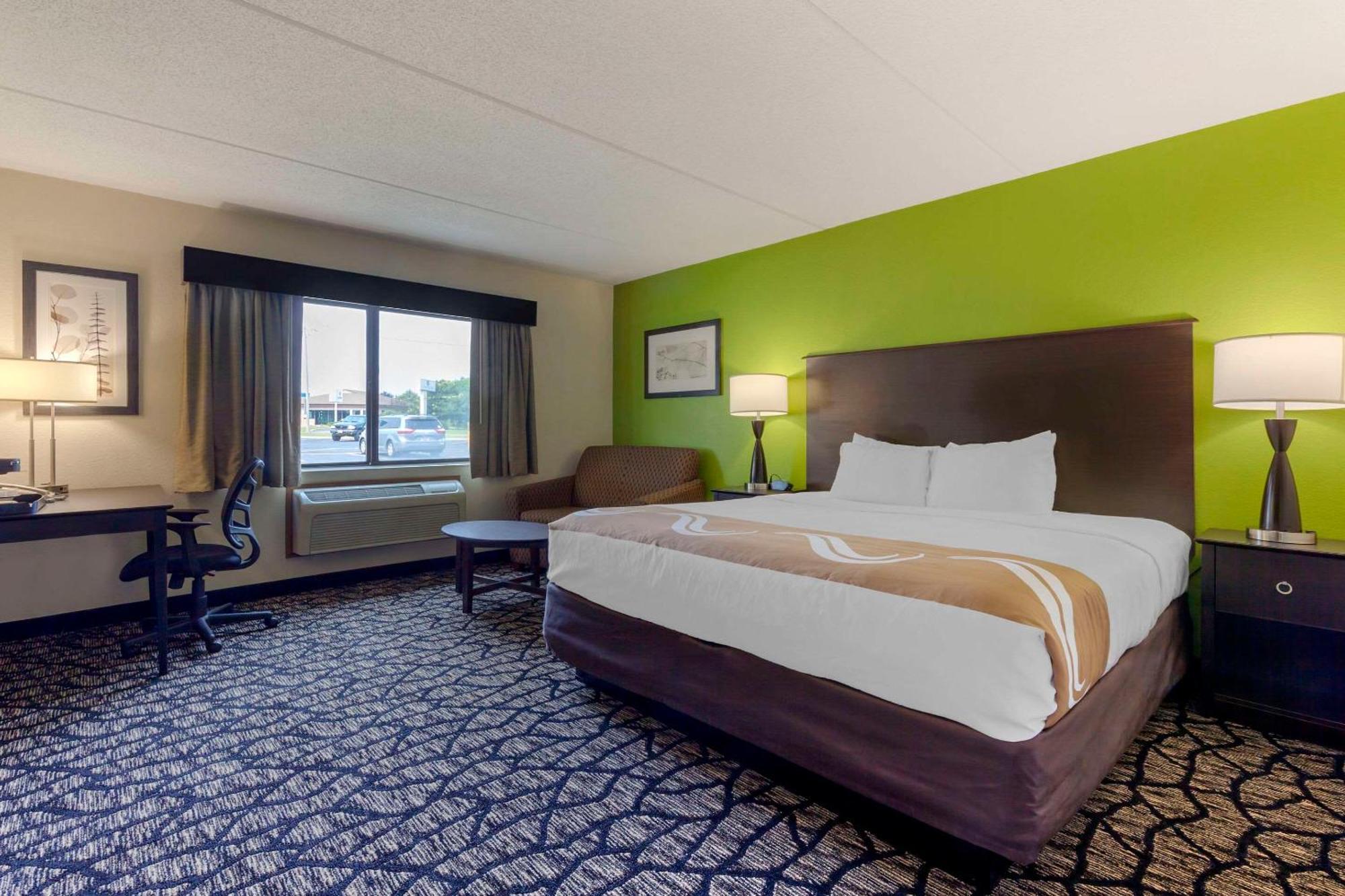 Quality Inn Oshkosh Esterno foto