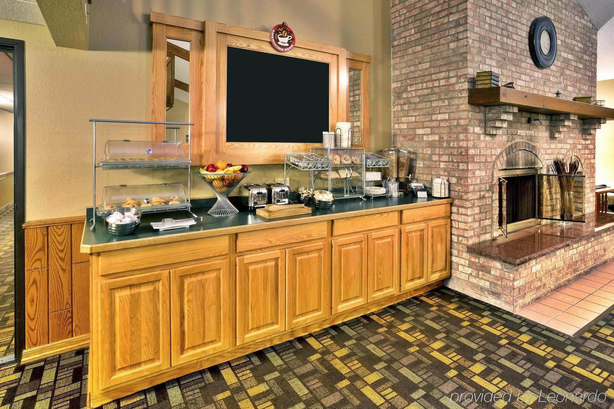 Quality Inn Oshkosh Esterno foto